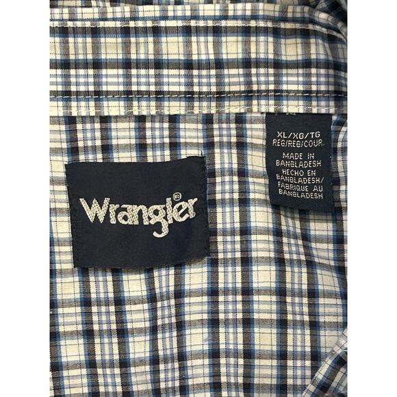 NWT Wrangler Blue Plaid Button Up Shirt Men's size XL - Picture 3 of 5